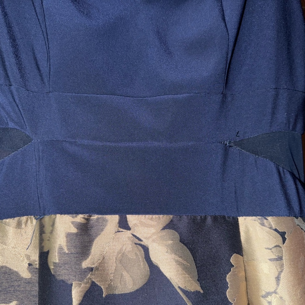 Dress - Picture 6 of 12